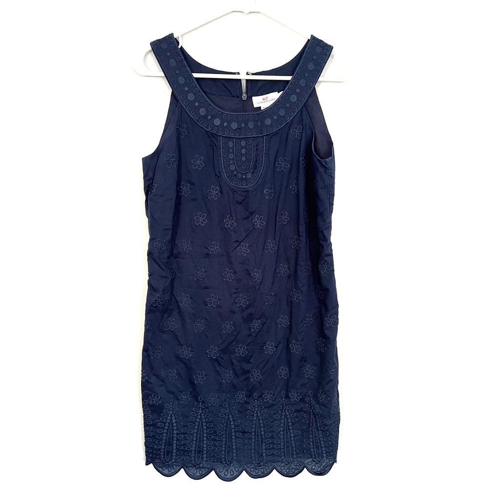 Vineyard Vines Dress Womens 6 Navy Blue Eyelet Embroidered Shift Scallop Hem